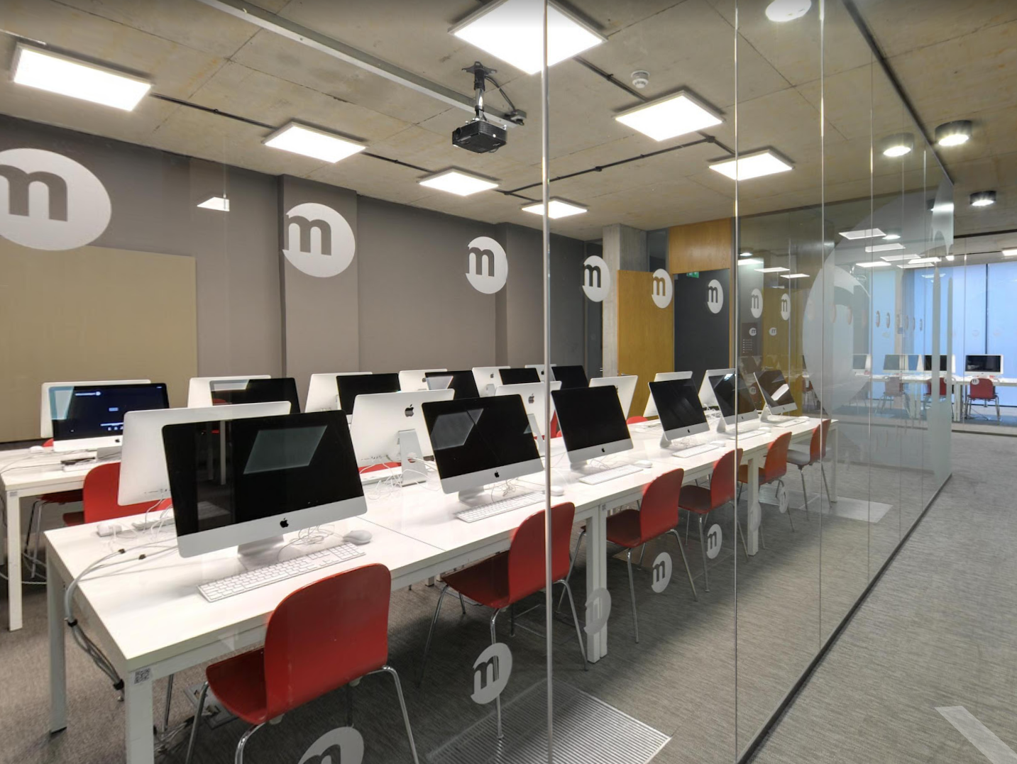 معهد مارانغوني لندن